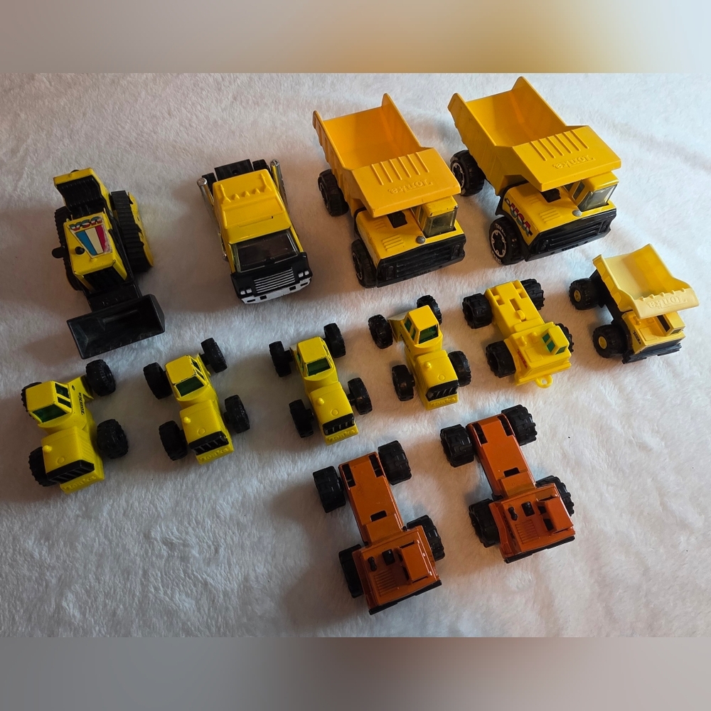 Vintage 12 Piece Tonka Toy lot